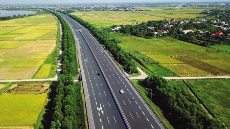 Từ đại lộ đến đại phú -Hạ tầng bứt phá, kết nối tương lai