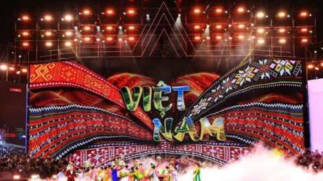 Thời sự 21h30 9/8/2025: Chương trình "Dưới cờ vinh quang" thắp sáng niềm tự hào dân tộc
