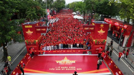 Thời sự 12h 16/8/2025: Một tỷ bước chân tiến vào kỷ nguyên mới