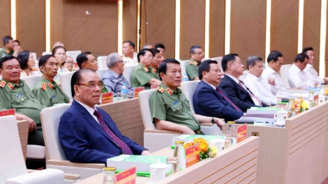 Công an nhân dân  vững bước cùng đất nước tiến vào kỷ nguyên phát triển mới