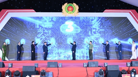 Thời sự 18h 18/8/2025: Trung tâm dữ liệu quốc gia phải là "trái tim của chuyển đổi số quốc gia"