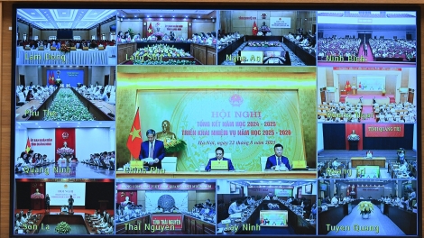 Thời sự 18h 22/8/2025:Thủ tướng yêu cầu cần thống nhất một chương trình giáo dục phổ thông