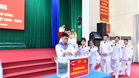 Vùng 2 Hải quân chung tay vì nhân dân Cuba 
