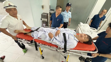 Binh đoàn 20 kịp thời cứu người dân rơi xuống nước tại phà Cát Lái