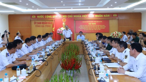 Cảnh sát biển Việt Nam thăm, làm việc với UBND tỉnh Hà Tĩnh