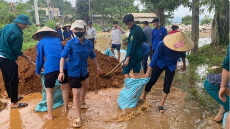 Thủ tướng: Không được lơ là, chủ quan; triển khai các biện pháp ứng phó bão số 9
