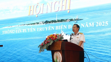 Lan tỏa tình yêu biển, đảo cho hơn 4.000 cán bộ, giảng viên, sinh viên Đại học Đà Lạt