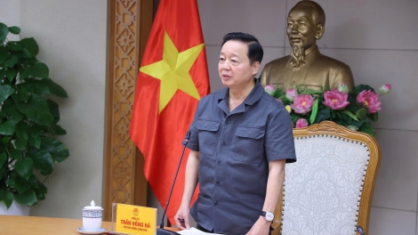 Phó Thủ tướng Trần Hồng Hà: Chủ động ứng phó cao nhất với cơn bão số 10 