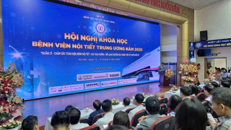 Chăm sóc toàn diện bệnh nội tiết, đái tháo đường, rối loạn chuyển hoá trong thời kỳ chuyển đổi số