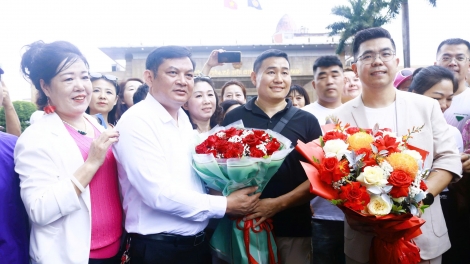 Quảng Ninh: Gần 1.000 du khách Trung Quốc nhập cảnh qua Móng Cái
