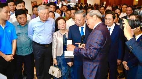 Người dân cả nước tin tưởng những đột phá của "bộ tứ" Nghị quyết