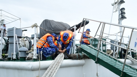 Bộ Tư lệnh Vùng Cảnh sát biển 2 chuẩn bị phương tiện, lực lượng phòng chống bão số 12 