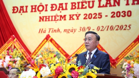 Thường trực Ban bí thư Trần Cẩm Tú dự và chỉ đạo Đại hội Đảng bộ tỉnh Hà Tĩnh