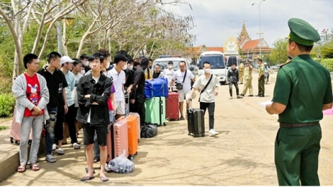 Sớm đưa 33 công dân Việt Nam tại Campuchia về nước