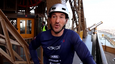  Pháp: tay đua xe đạp Fontenoy phá kỷ lục thế giới khi leo lên tháp Eiffel  