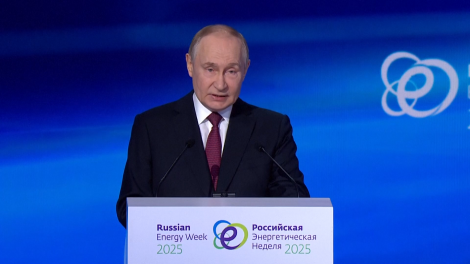 Tổng thống Nga Putin nêu bật xu hướng và thách thức đặt ra cho toàn ngành năng lượng