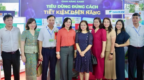 Gian hàng Xanh: Tiêu dùng đúng cách - Tiết kiệm điện năng