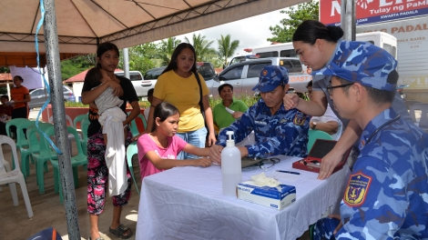 Cảnh sát biển Việt Nam tham gia hỗ trợ, khắc phục hậu quả động đất tại Philippines