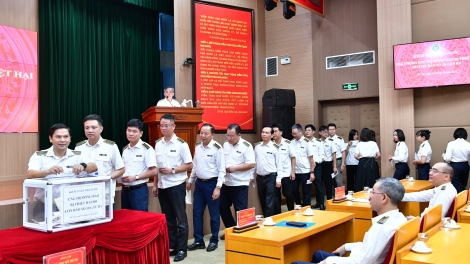 Kiểm toán Nhà nước quyên góp hơn 1,1 tỷ đồng ủng hộ đồng bào bị thiệt hại do bão số 10