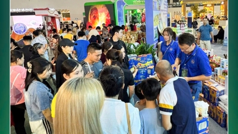 Hội chợ Mùa Thu: Hương vị biển trong từng giọt mắm Lê Gia