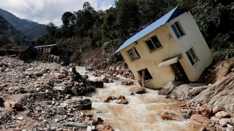 Thương vong lớn tại Ấn Độ và Nepal vì mưa lũ