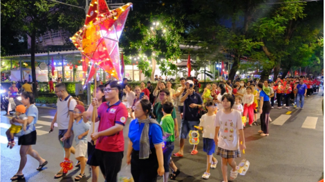 Theo dòng thời sự chiều 6/10/2025