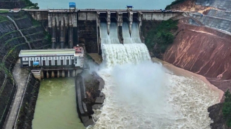 Các thủy điện ở thành phố Huế đồng loạt tăng cường xả lũ