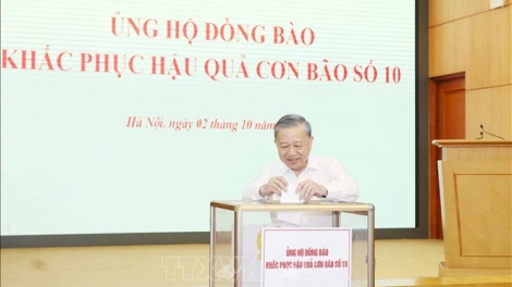 Tổng Bí thư Tô Lâm ủng hộ đồng bào bị ảnh hưởng bão số 10