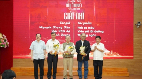 Trao giải thưởng Cuộc thi Sáng tác Tiểu thuyết lần thứ nhất 