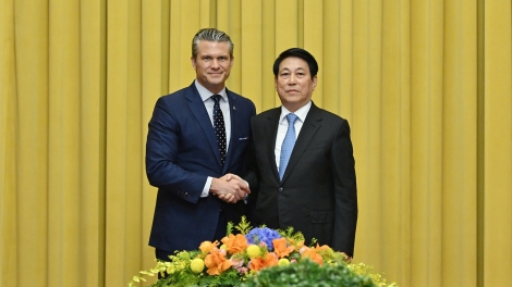 Chủ tịch nước Lương Cường tiếp Bộ trưởng Bộ Chiến tranh Hoa Kỳ Pete Hegseth