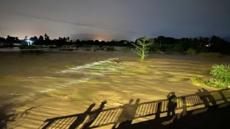 Vỡ hồ chứa nước ở Lâm Đồng khiến ít nhất 3 người bị cuốn trôi