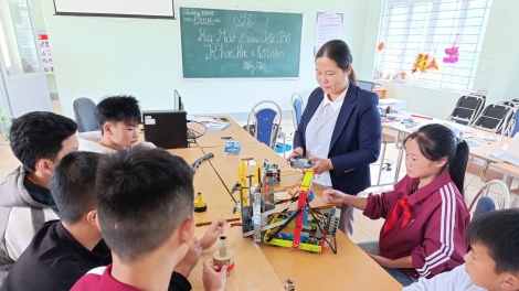 Cô giáo vùng cao và hành trình gieo mầm STEM nơi biên cương tổ quốc