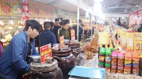 200 gian hàng đạt tiêu chuẩn chất lượng tham gia Hội chợ hàng công nghiệp nông thôn Thủ đô