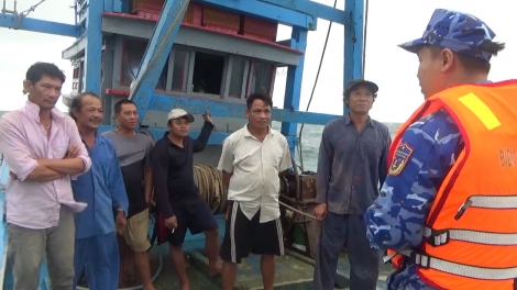 Bộ tư lệnh Vùng cảnh sát biển 2 bắt giữ 2 tàu cá vi phạm IUU