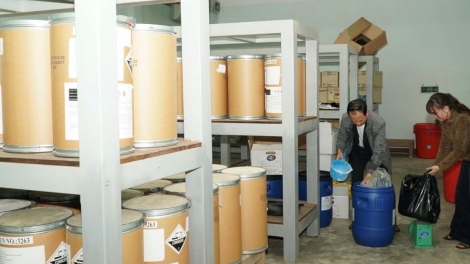 Bộ Y tế hỗ trợ kịp thời thuốc, hoá chất giúp các tỉnh khu vực miền Trung ứng phó, khắc phục hậu quả 