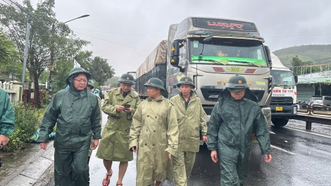 Phó Thủ tướng Hồ Quốc Dũng chỉ đạo ứng phó lũ lụt nguy cấp tại Đắk Lắk