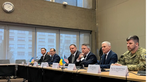 Tương lai nào cho Ukraine sau khi cả Mỹ và châu Âu cùng công bố “kế hoạch hòa bình” ?