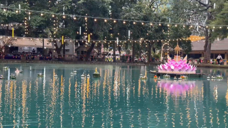 Thái Lan tổ chức Loy Krathong 2025 tưởng nhớ Hoàng Thái hậu