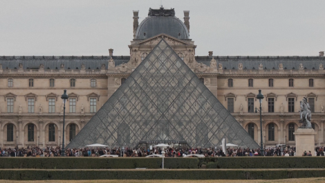 Bảo tàng Louvre tăng 45% giá vé cho du khách ngoài châu Âu từ tháng 1/2026