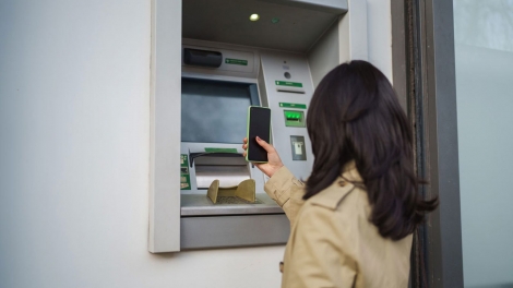 Sinh viên quốc tế được cảnh báo không nên bán tài khoản ngân hàng tại Australia để kiếm tiền 