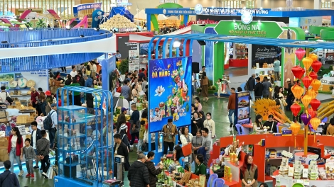 Thời sự 12h 3/11/2025: Tổng doanh thu trực tiếp tại Hội chợ mùa Thu lần thứ I đạt hơn 1000 tỷ đồng