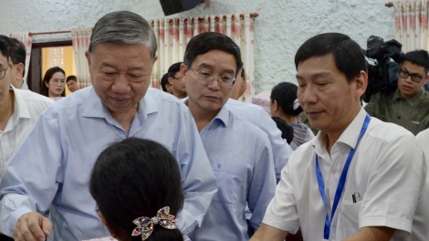 Thời sự 18h 2/11/2025: Tổng Bí thư yêu cầu địa phương khẩn trương khắc phục hậu quả mưa lũ