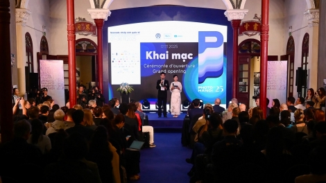 “Hoài niệm về những thành phố” mở màn cho chuỗi sự kiện Photo Hanoi ’25 Biennale Nhiếp ảnh Quốc tế