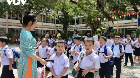 Tôn vinh người thầy trong kỷ nguyên mới: Không chỉ là tôn sư trọng đạo mà là tầm nhìn quốc gia