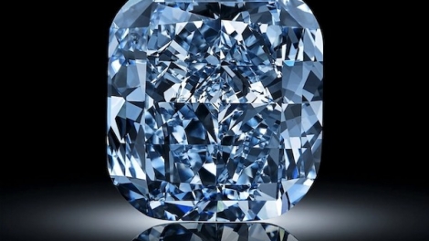 Lần đầu đấu gia viên kim cương xanh Mellon Blue nặng 9,51 carat