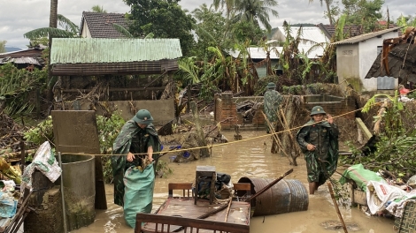 Quân đội Nhân dân, điểm tựa vững chắc của Nhân dân vùng lũ Đắk Lắk