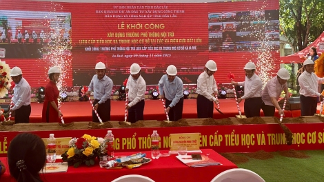 Phó Thủ tướng Mai Văn Chính dự lễ khởi công xây dựng Trường Phổ thông nội trú liên cấp tại Đắk Lắk