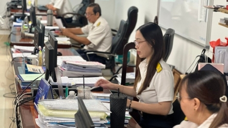 Thời sự 12h 29/11/2025: Bộ Tài chính rà soát, điều chỉnh giảm số bậc thuế biểu thuế thu nhập cá nhân