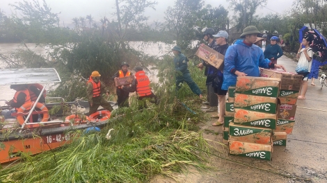 Đắk Lắk phát đi thư kêu gọi toàn tỉnh chung tay hỗ trợ bà con vùng lũ