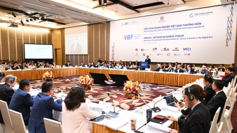 Thời sự 18h 10/11/2025: Tăng trưởng xanh trong kỷ nguyên số là ưu tiên hàng đầu của Việt Nam